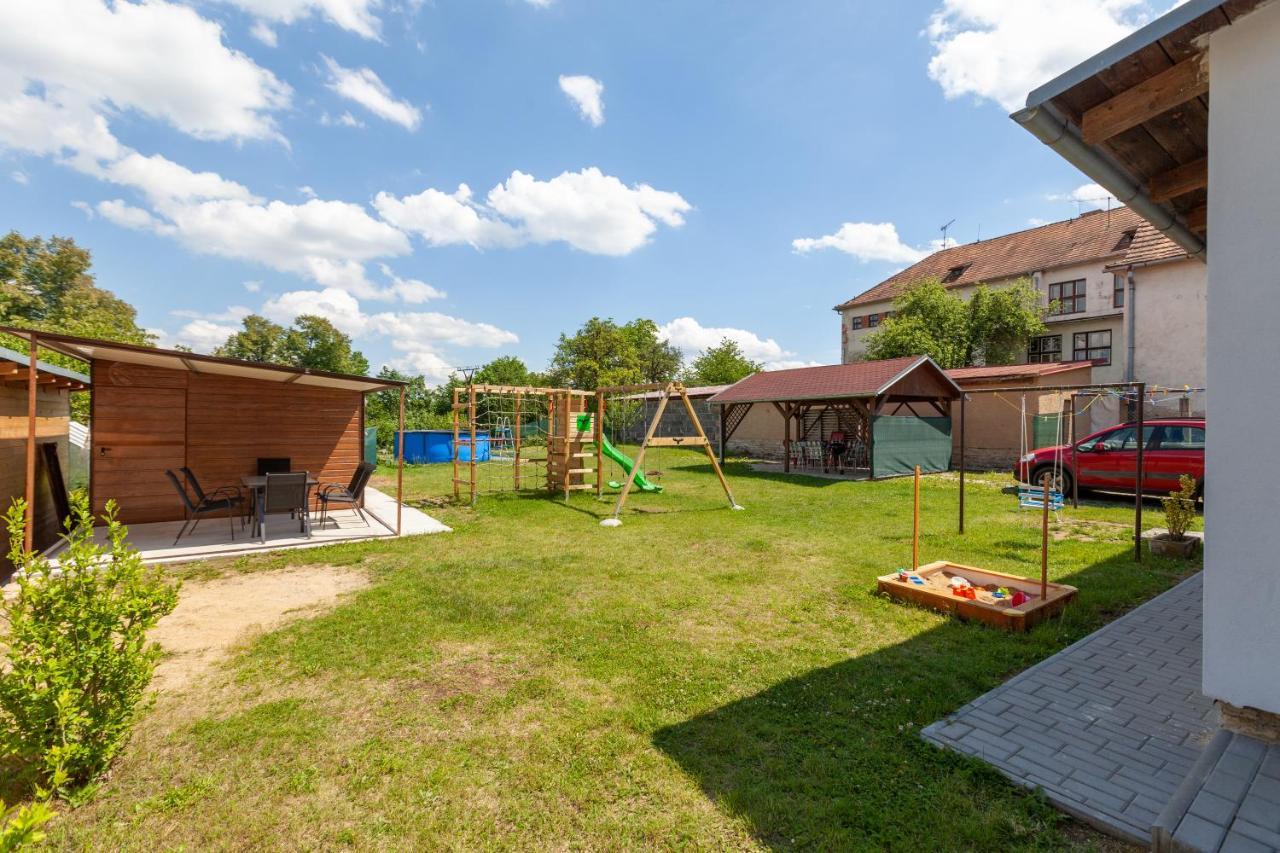 Apartmany Domek U Lesa Bítov 外观 照片
